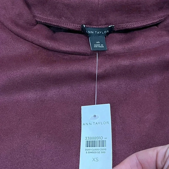 Ann Taylor Velour Top NWT - Picture 3 of 3